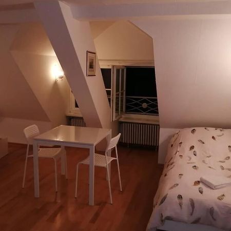 Studio F Am Barfusserplatz Central Old Town Apartment Базел Екстериор снимка